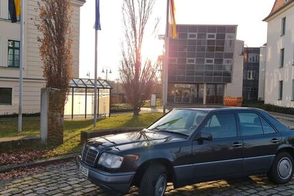 Mercedes-Benz 220 119.891 km 17.200 &euro; Magdeburg 39114