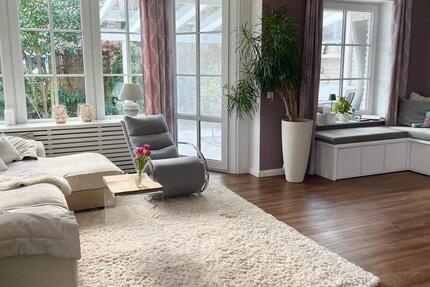 Haus Großhansdorf - 4 Zimmer, 122 m&sup2;, 2.200&euro; | Angebot:25542912