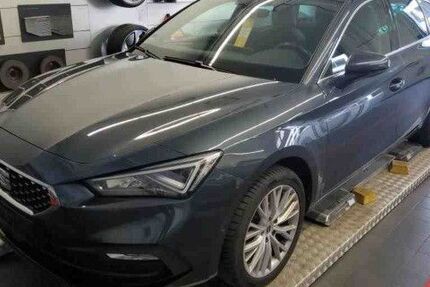 Seat Leon 59.238 km 21.370 &euro; Berlin 13581