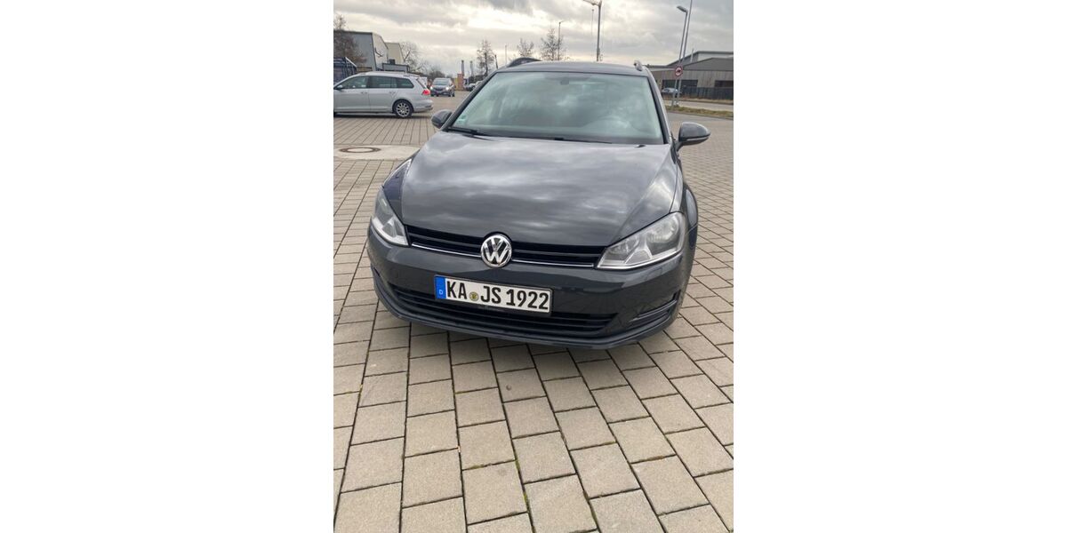 VW Golf 184.000 km 5.000 &euro; Bruchsal 76646