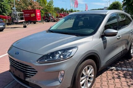 Ford Kuga 158.000 km 15.750 &euro; Mahlow 15831