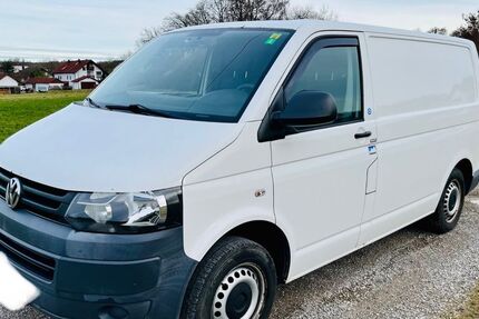 VW T5 Transporter 263.000 km 8.700 &euro; Weßling 82234