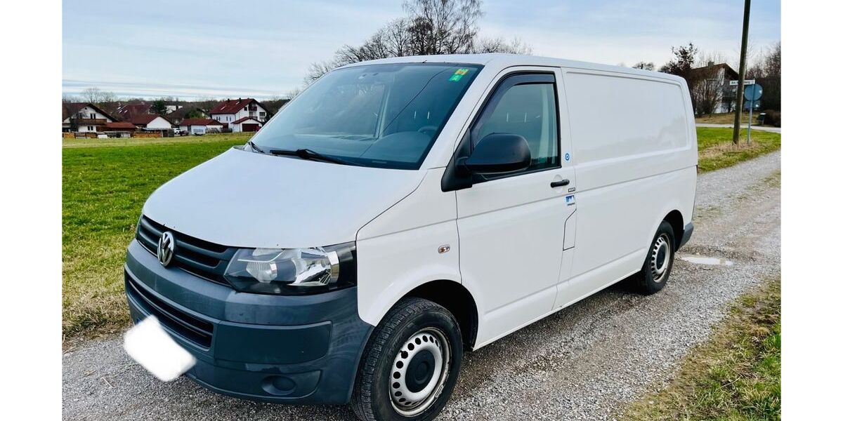 VW T5 Transporter 263.000 km 8.700 &euro; Weßling 82234