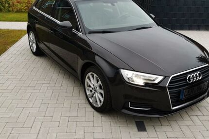 Audi A3 82.000 km 17.800 &euro; Moormerland 26802