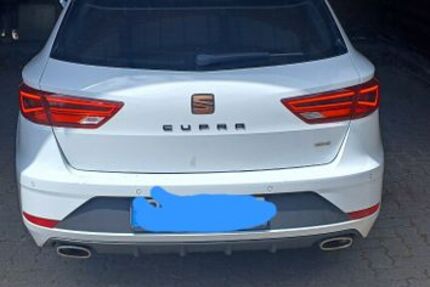 Seat Leon 80.000 km 19.500 &euro; Henstedt Ulzburg 24558