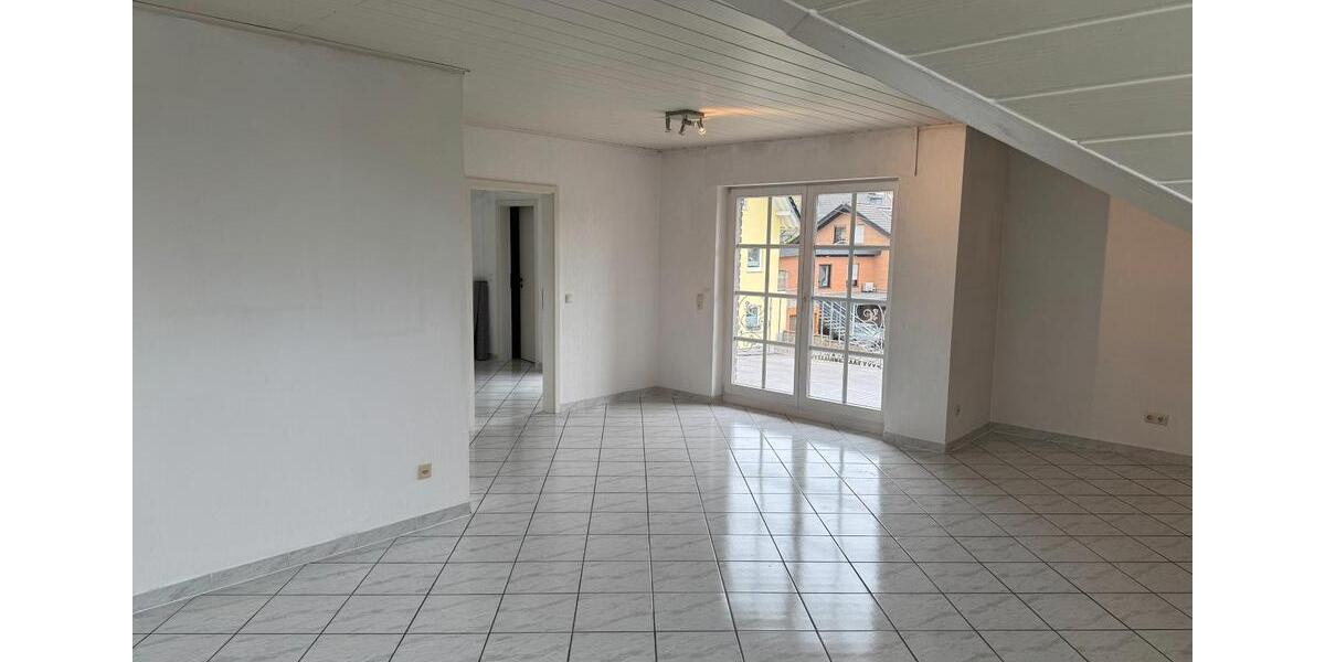 Dachgeschoßwohnung Bad Münstereifel - 3 Zimmer, 101 m&sup2;, 1.198&euro; | Angebot:26650154