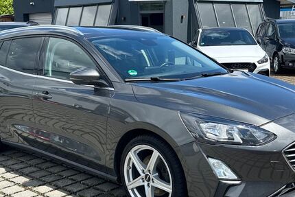 Ford Focus 220.000 km 7.900 &euro; Butzbach 35510