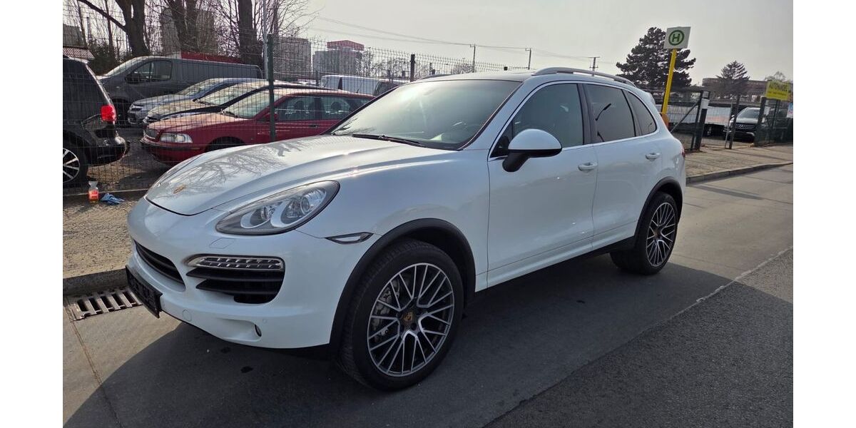Porsche Cayenne 198.000 km 17.499 &euro; Berlin 13597