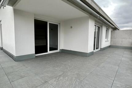 Exklusives Penthouse mit riesiger Dachterrasse | ca. 129 m² mit 3,5 Zimmer, Lift und TG-Stellplatz 3.5 zimmer