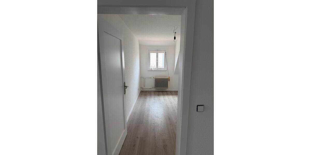 Dachgeschoßwohnung Bondorf - 3 Zimmer, 75 m&sup2;, 1.000&euro; | Angebot:26660124