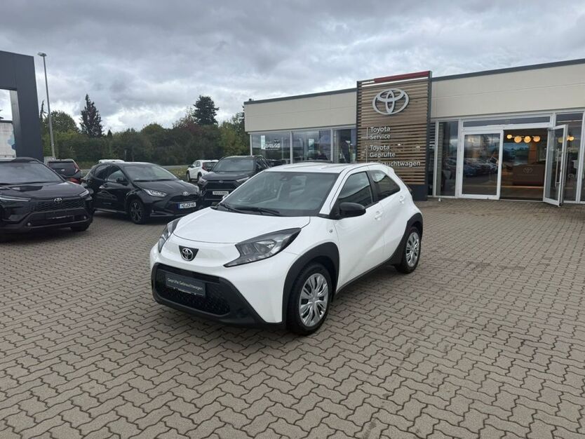 Toyota Aygo (X) 11.400 km 15.450 € Halberstadt 38820