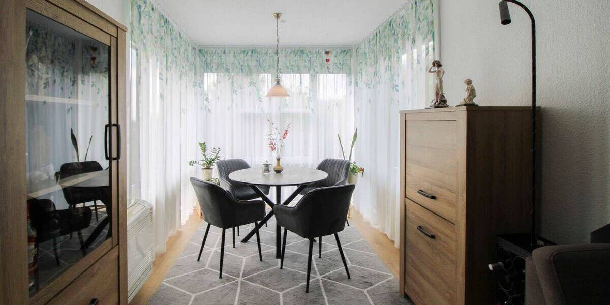 Etagenwohnung Dessau-Roßlau Roßlau - 3 Zimmer, 84 m&sup2;, 99.000&euro; | Angebot:26642382