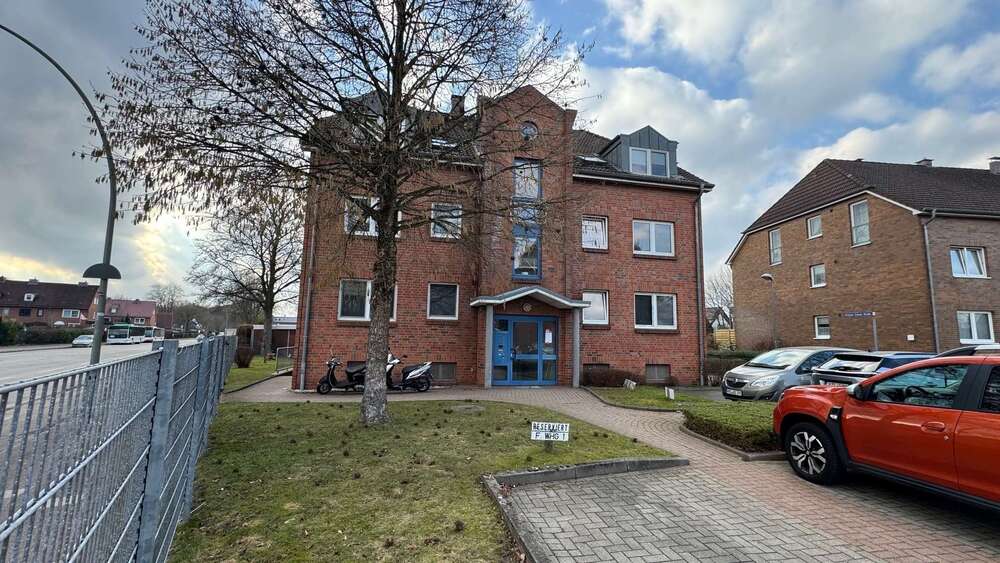 Einfamilienhaus Neumünster Böcklersiedlung - 18 Zimmer, 453 m&sup2;, 865.000&euro; | Angebot:27072271