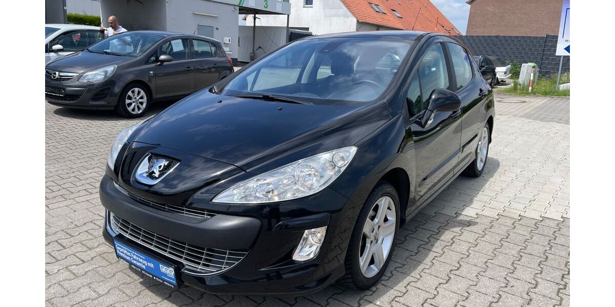 Peugeot 308 114.000 km 6.590 &euro; Hilter a.T.W. 49176