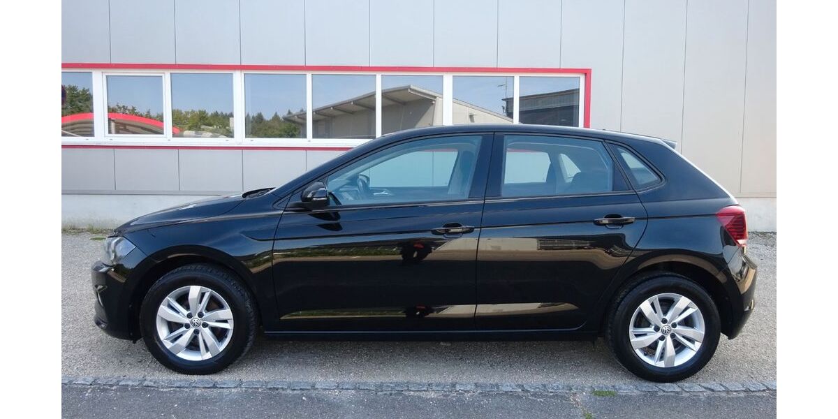VW Polo 64.148 km 13.590 &euro; Steißlingen 78256