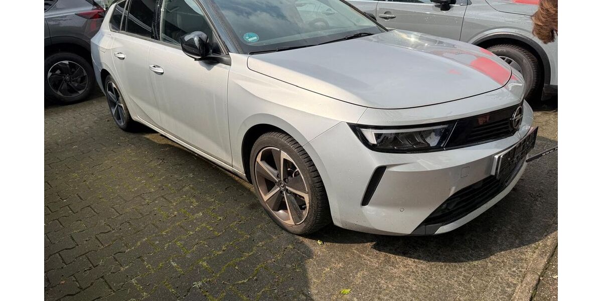 Opel Astra 22.000 km 21.990 &euro; Oldenburg 26125