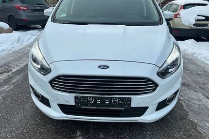 Ford S-Max 151.000 km 12.950 &euro; Hamburg 21079