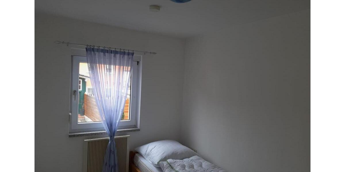 Doppelhaushälfte Marktrodach - 3 Zimmer, 80 m&sup2;, 620&euro; | Angebot:25932804