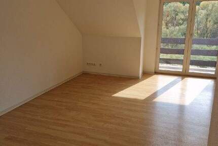 1- Raum Dachgeschosswohnung mit Balkon in Finowfurt mit Blick ins Grüne 1 zimmer