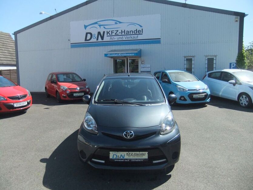 Toyota Aygo (X) 117.000 km 5.290 € Metelen 48629