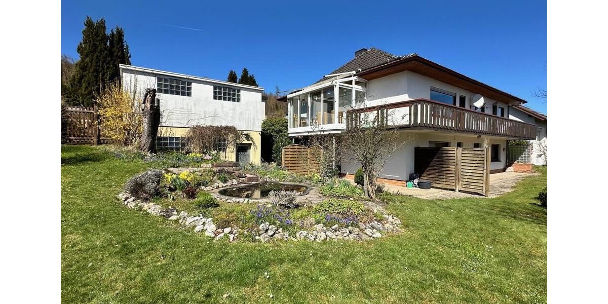 Einfamilienhaus Marsberg - 7 Zimmer, 252 m&sup2;, 275.000&euro; | Angebot:27001789