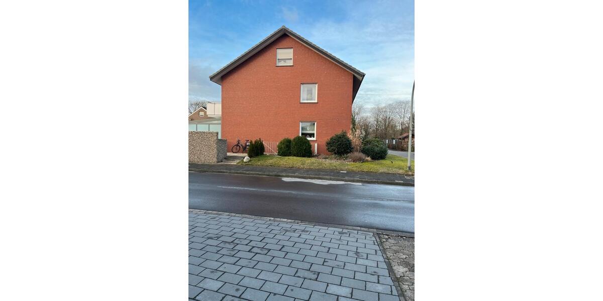 Dachgeschoßwohnung Oelde - 2 Zimmer, 60 m&sup2;, 125.000&euro; | Angebot:24700292