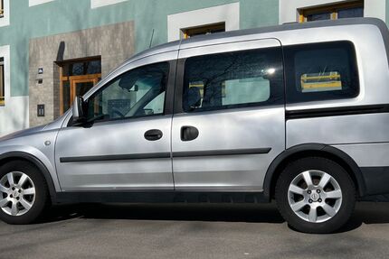 Opel Combo 128.000 km 3.499 &euro; Nürnberg, Bayern 90461