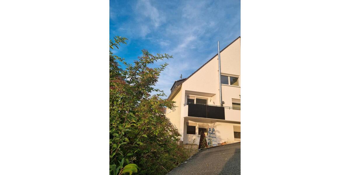 Doppelhaushälfte Neuenrade - 5 Zimmer, 168 m&sup2;, 225.000&euro; | Angebot:27151306