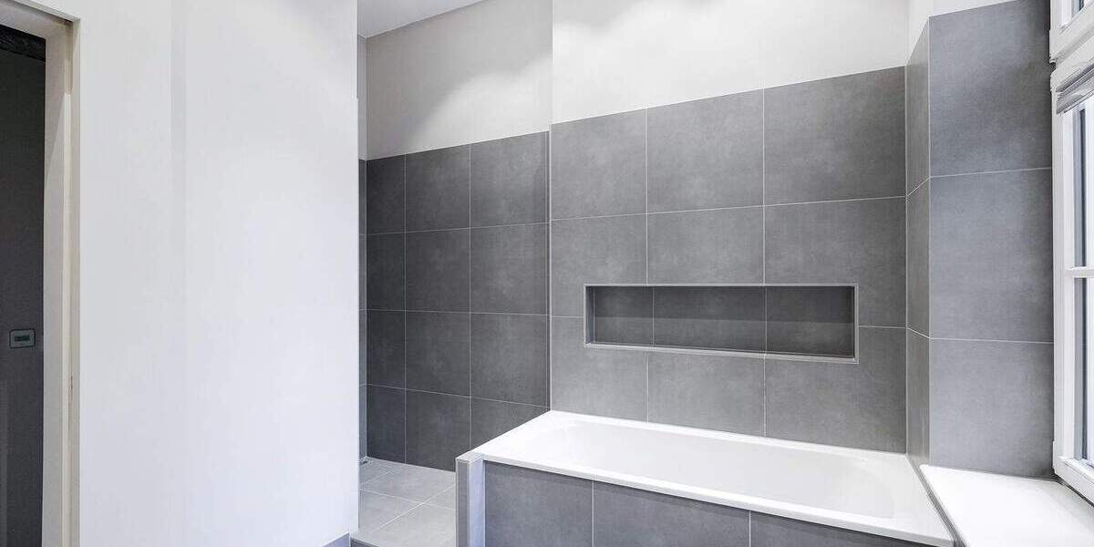 HAUS FEUERLAND: Historisches Wohn- und Geschäftshaus 5 zimmer