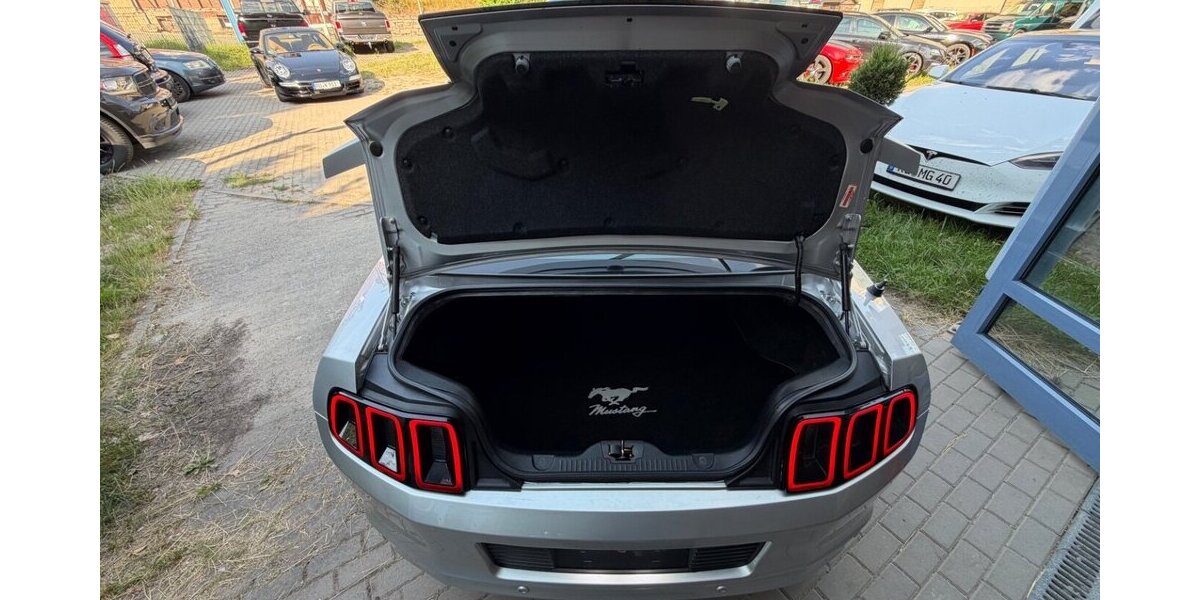 Ford Mustang 3,7 LED LEDER 130.000 km 16.999 &euro; Rudolstadt 07407
