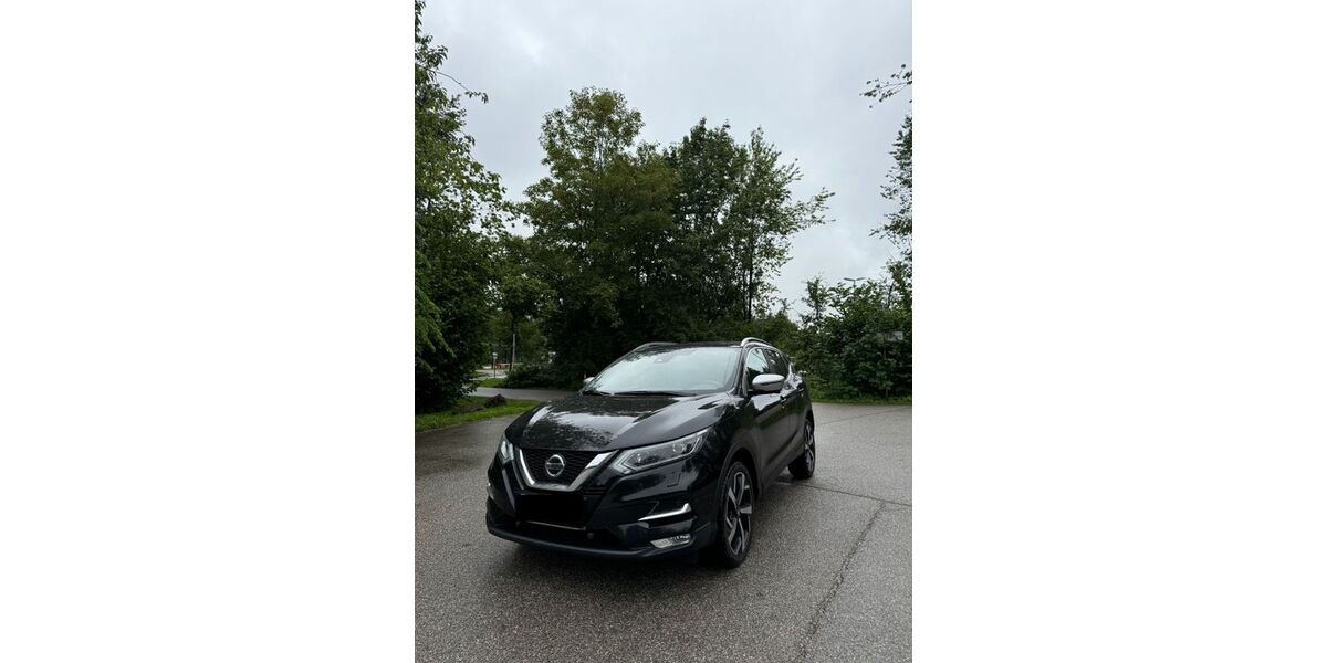 Nissan Qashqai 63.000 km 17.950 &euro; Traunreut 83301