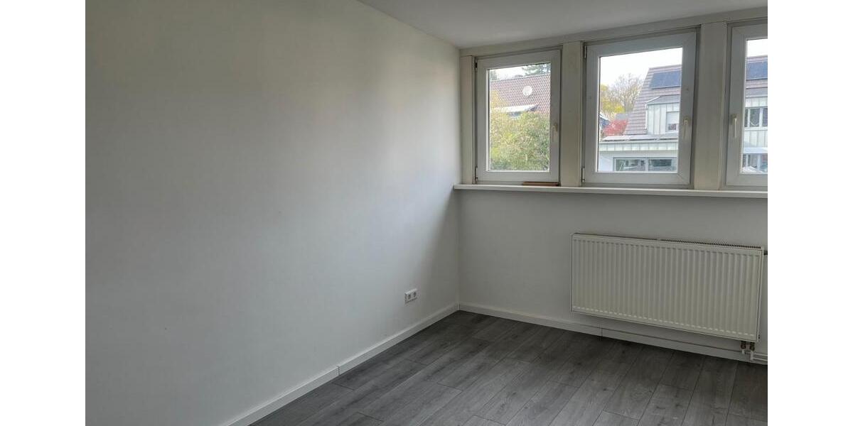 Dachgeschoßwohnung Wolfsburg Ehmen - 3 Zimmer, 68 m&sup2;, 590&euro; | Angebot:26337082