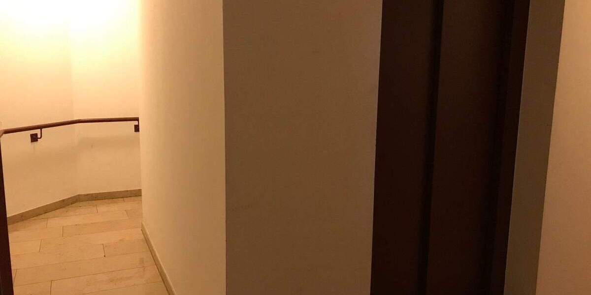 Etagenwohnung Zwickau-Marienthal Marienthal - 2 Zimmer, 66 m&sup2;, 69.000&euro; | Angebot:25747130