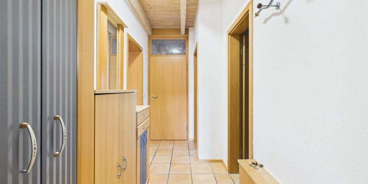 Etagenwohnung Karlshuld Neuschwetzingen - 4 Zimmer, 123 m&sup2;, 1.000&euro; | Angebot:25523775