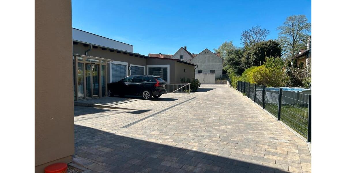 Etagenwohnung Abensberg - 3 Zimmer, 146 m&sup2;, 1.175&euro; | Angebot:26329468