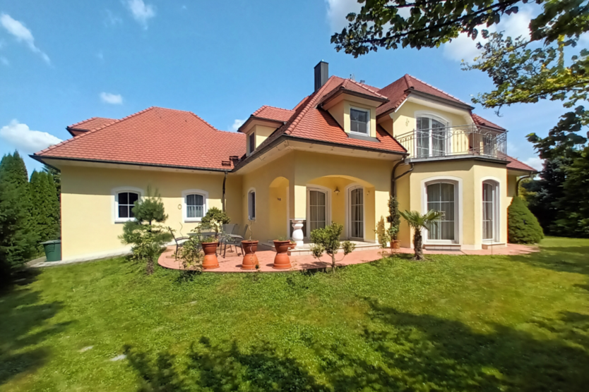 Haus zum Kaufen in Bayern - Aidenbach 595.000 € 185.14 m²