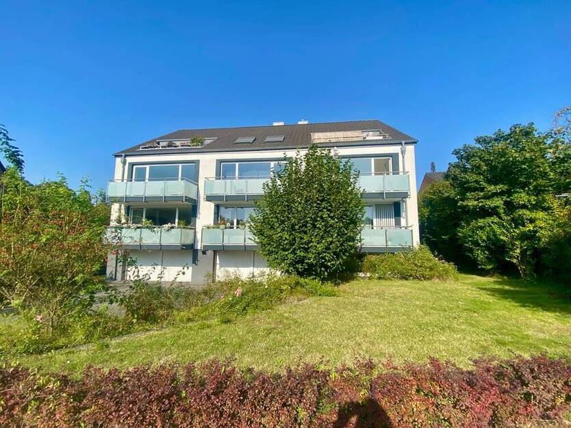 Lichtdurchflutete 2-Zimmer-Wohnung mit Balkon im Herzen von Büderich