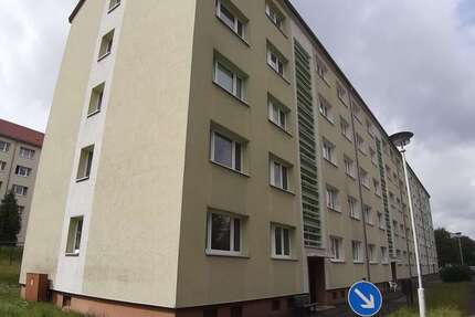 Wohnung zum Mieten in Werdau 191,30 € 22.94 m² 1 zimmer