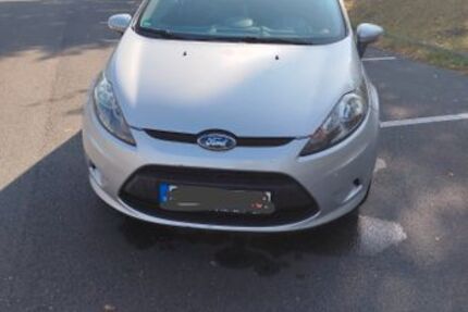 Ford Fiesta 148.000 km 3.000 &euro; Staßfurt 39418