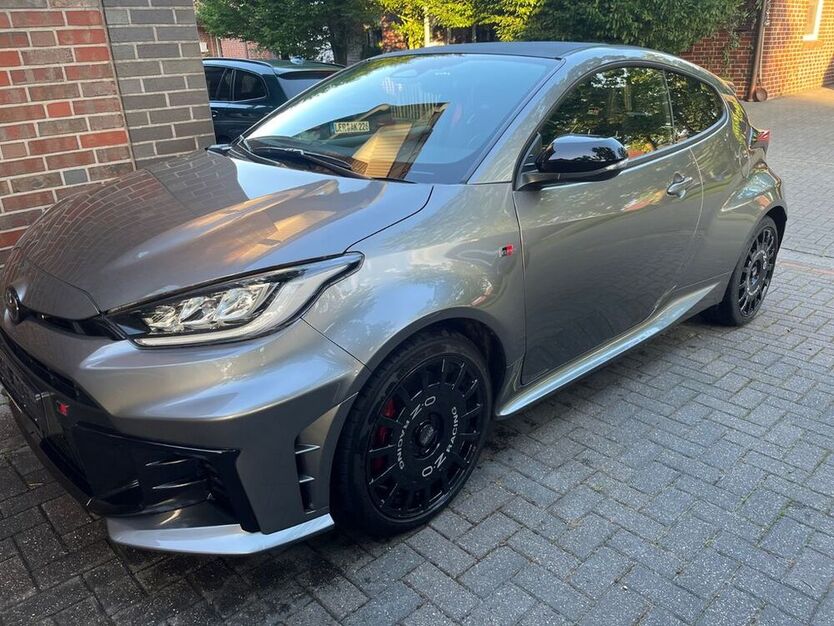 Yaris