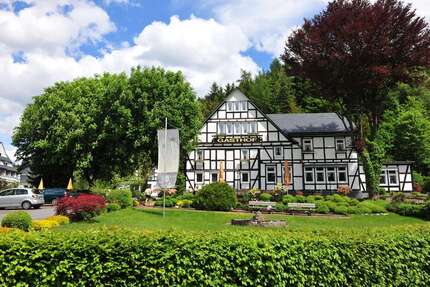 Gewerbeobjekt Schmallenberg-Latrop Latrop - 798.000&euro; | Angebot:24605297