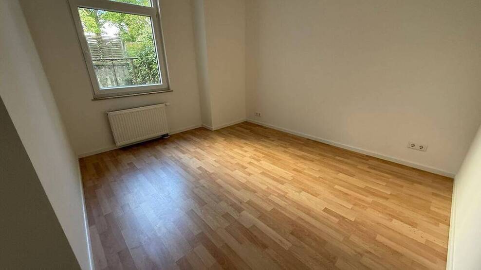 Großes WohnZimmer - offene Küche u.v.m.
