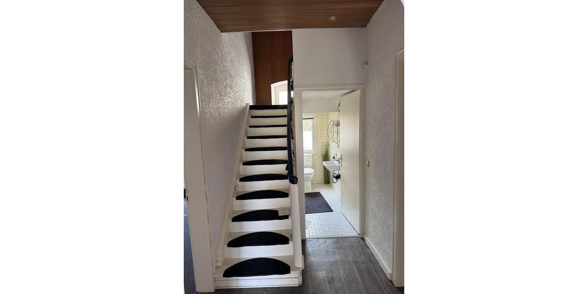 Doppelhaushälfte Nonnweiler - 8 Zimmer, 130 m&sup2;, 80.000&euro; | Angebot:26272171