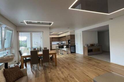 Exklusive, perfekt ausgestattete 5 12 Zimmer-Wohnung mit großer Terrasse und Aufzug zu verkaufen 5 zimmer