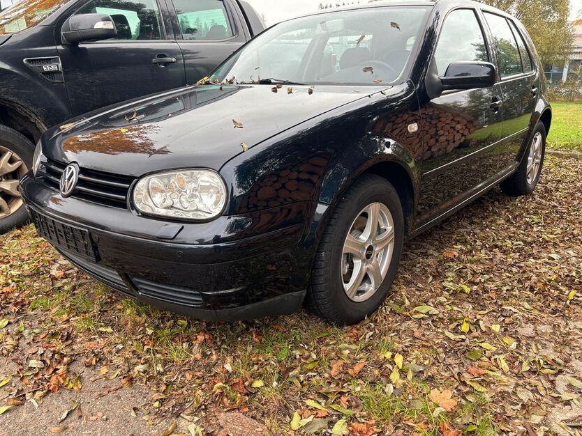 VW Golf 263.000 km 3.000 € Zwiesel 94227