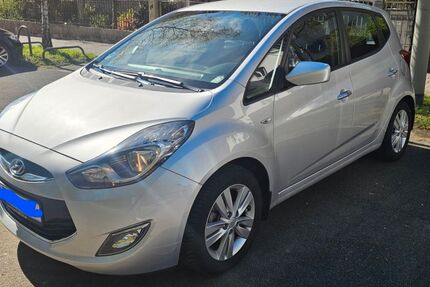 Hyundai ix20 90.500 km 8.700 &euro; Frankfurt 60596