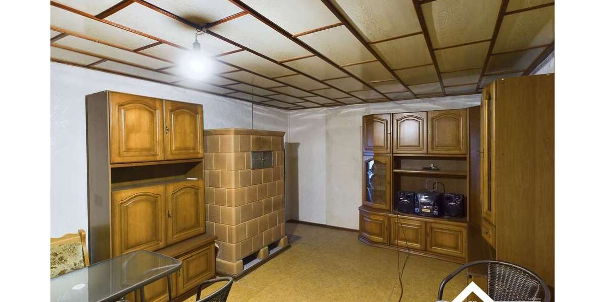 Einfamilienhaus mit viel Potenzial, großem Grundstück und vielseitig nutzbarem Nebengebäude - Einfamilienhaus Grimme Grimme | Angebot:25717453