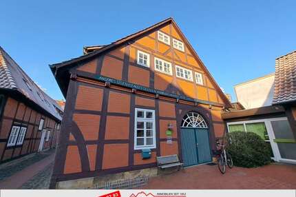 Büro in Nienburg 990 € 127 m²