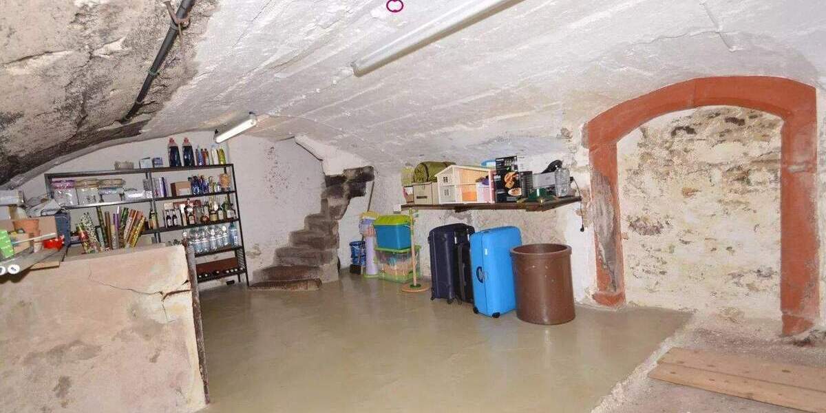 Einfamilienhaus Neuerburg - 7 Zimmer, 159 m&sup2;, 179.000&euro; | Angebot:25338292