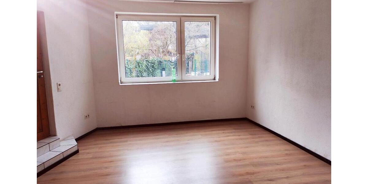 Einfamilienhaus Düsseldorf Stadtbezirk 6 - 5 Zimmer, 120 m&sup2;, 2.000&euro; | Angebot:25840035